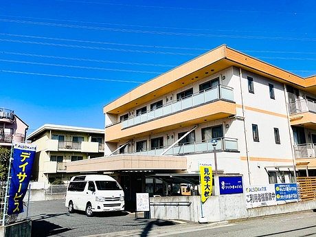 正社員 柔道整復師 あん摩マッサージ指圧師 機能訓練指導員 PT・OT・ST 介護施設・デイサービスの求人情報イメージ2