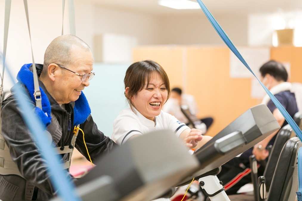 正社員 柔道整復師 鍼灸師 あん摩マッサージ指圧師 機能訓練指導員 PT・OT・ST 介護施設・デイサービスの求人情報イメージ2