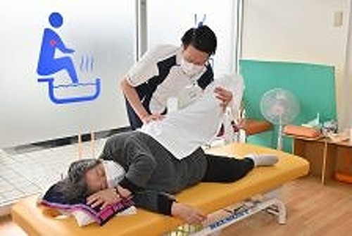 正社員 機能訓練指導員 介護施設求人イメージ