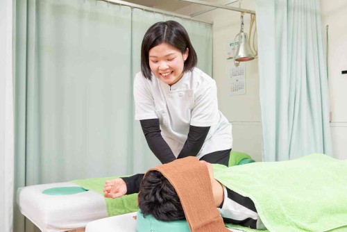 朝宏 五反野鍼灸整骨院の正社員 鍼灸師 接骨院・整骨院 鍼灸整骨院求人イメージ