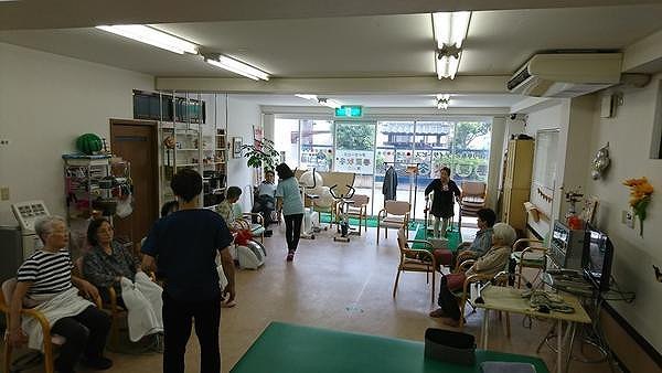 正社員 機能訓練指導員 接骨院・整骨院 鍼灸整骨院 介護施設・デイサービス求人イメージ