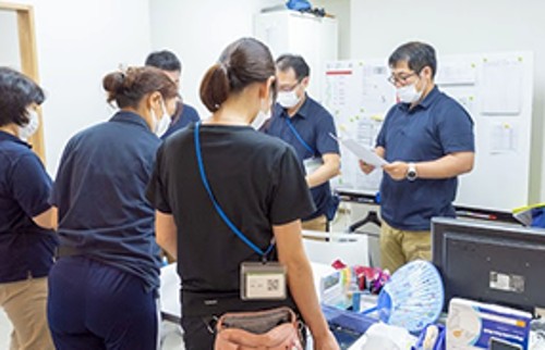 正社員 介護員 介護施設求人イメージ