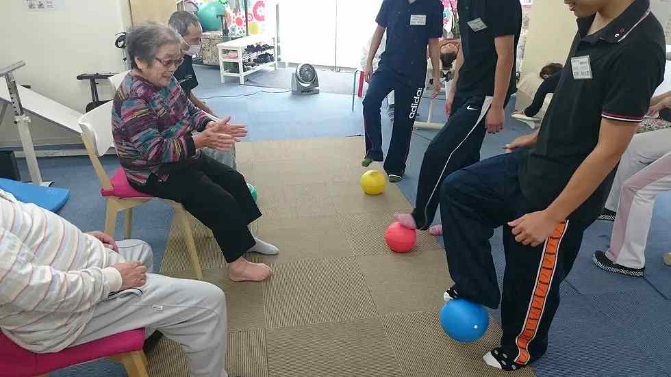 正社員 柔道整復師 鍼灸師 あん摩マッサージ指圧師 PT・OT・ST 介護施設・デイサービスの求人情報イメージ3