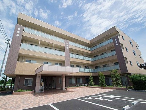 正社員 看護師 介護施設求人イメージ