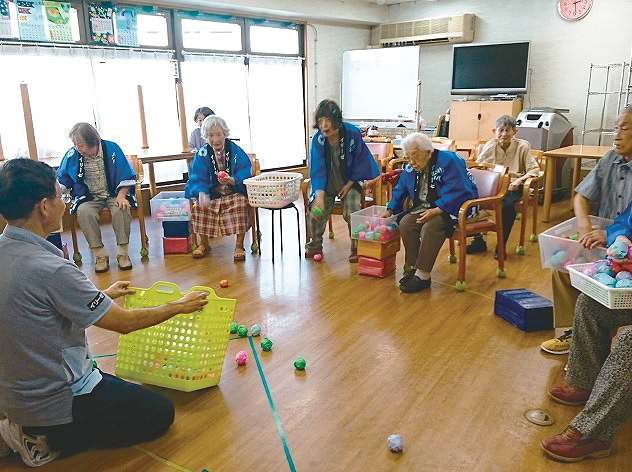 正社員 柔道整復師 鍼灸師 あん摩マッサージ指圧師 機能訓練指導員 PT・OT・ST 介護施設・デイサービス求人イメージ