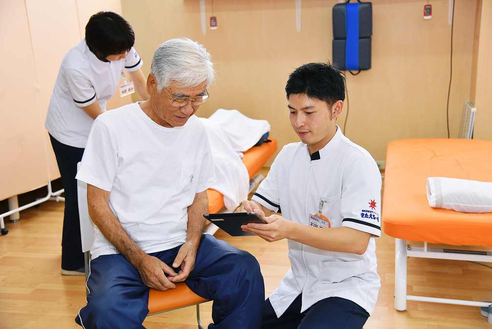 きたえるーむの正社員 柔道整復師 鍼灸師 あん摩マッサージ指圧師 機能訓練指導員 PT・OT・ST 介護施設・デイサービスの求人情報イメージ2