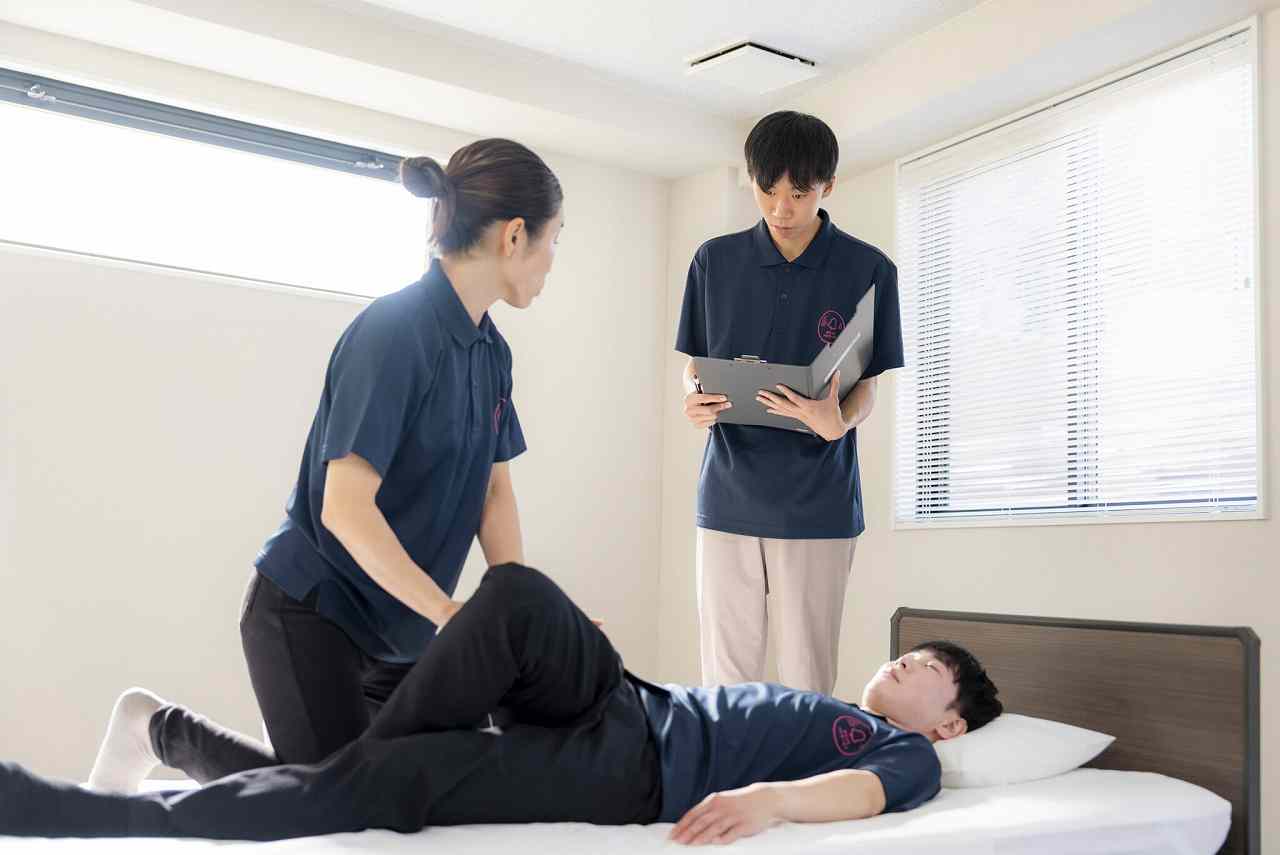 ALSOKケアプラスの正社員 あん摩マッサージ指圧師 訪問マッサージ・訪問鍼灸の求人情報イメージ3