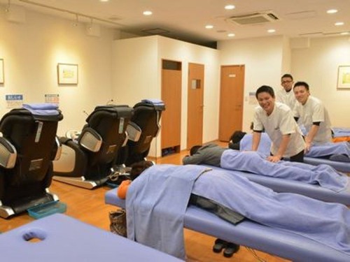 正社員 リハビリ助手 接骨院・整骨院 鍼灸整骨院 介護施設・デイサービス求人イメージ